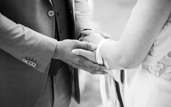 Le handfasting ou rituel des rubans